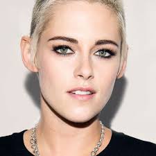 Beatrice tells you how she would personally style hair to look like kristen stewart as bella swan in twilight. 15 Of Kirsten Stewart S Best Hair Looks