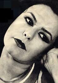 Cantora Brasileira Que Morreu De Overdose Pin De Abuela44 Em Elis Cantores Musica Popular Brasileira Mpb