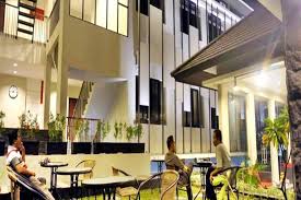 Sebanyak 6 lowongan kerja hotel cirebon dan yang berhubungan dengan loker hotel, rekrutmen hotel, peluang kerja hotel, peluang berkarir hotel, pekerjaan hotel di loker.my.id. Jdlines Com