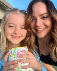 Kim Burleson's Instagram, Twitter & Facebook