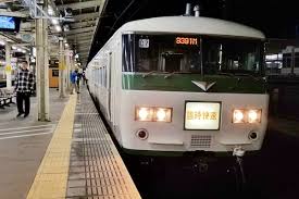 夜行列車を使った旅ですが、寝台ではなく 座席のみ+24時間以内に帰って来る という意味で便宜上、 ムーンライトながら日帰り京都旅 と呼ぶことにします。 ãƒ ãƒ¼ãƒ³ãƒ©ã‚¤ãƒˆãªãŒã‚‰ å»ƒæ­¢æ±ºå®š æ˜¨æ˜¥ã®é‹è¡ŒãŒãƒ©ã‚¹ãƒˆãƒ©ãƒ³ã« Traicy ãƒˆãƒ©ã‚¤ã‚·ãƒ¼
