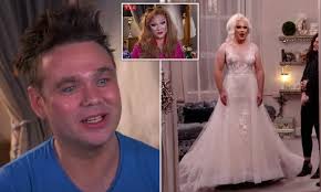This is the wedding of mario samantha oscar productions 313 415 0505 by oscar productions on vimeo the home for high quality videos and the. Say Yes To The Dress Drag Queen Surprises Wedding Guests By Walking Down The Aisle In A Gown Daily Mail Online