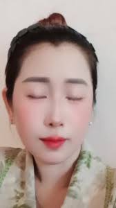 Cha mẹ thương con vô đều kiện lúc nào cũng che chở các con mà không th...