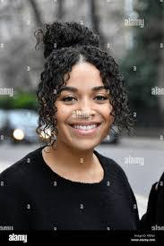 Leonie Henderson's Instagram, Twitter & Facebook