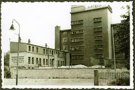 Preise und anbieter für garagen in chemnitz vergleichen. Die Historische Hochgarage Ein Besonderes Haus In Chemnitz Museum Fur Sachsische Fahrzeuge Chemnitz