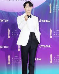 It is to honour outstanding achievements in the south korean entertainment industry and to garner public attention upon the best in korean films. Best Dressed Actresses At The 57th Baeksang Arts Awards