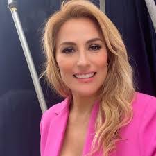 Marta Roque's Instagram, Twitter & Facebook