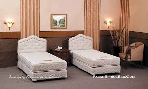 Sentuhan keindahan dari sedain yang modern dan kenyamanan tidur tiada banding dengan sistem pegas 6 ulir dengan jumpah per paling banyak yaitu 186 pcs/m2 dan disempurnakan dengan kain pembungkus yang anti alergi membuat tidur putra putri anda menjadi lebih sehat dan berkualitas. Top Harga Spring Bed Murah Di Klaten Tempat Tidur Minimalis Tempat Tidur Minimalis