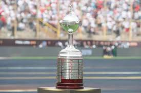 Assista ao vivo a copa libertadores 2021, curtindo todos os jogos de futebol online, através de na história recente da copa libertadores, os times de países vizinhos que têm sido os maiores. Libertadores De Volta Veja Datas Dos Jogos De Brasileiros