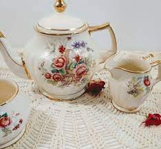 Early Sadler Flower Basket Tea Set 3 Piece Set Lidded Teapot Sugar Bowl Creamer Vintage Sadler In 2021 Tea Set Tea Pots Painted Teapot