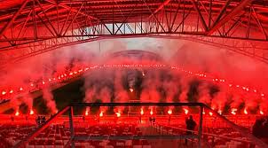 Bătrâna doamnă , arădenii, the reds(roșiaticii). Ultras Arad Startseite Facebook