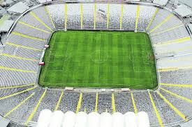 Quienes asistan al estadio deberán hacerlo con pase de movilidad. La Roja Recibira A Brasil Con 10 800 Hinchas En Las Tribunas Del Monumental La Tercera