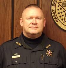 Three bodies found in shallow grave at Eldon; sheriff says local man  confessed to slaying