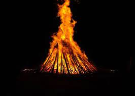 Aproximadamente 1/2 día después , el 21 de junio alrededor de las 15:00 utc , el sol se mueve fuera de la. Bva5hzokzx3kjm