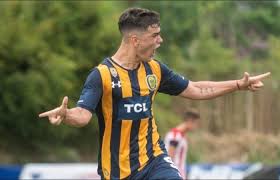 Agustín palavecino entró por él y debutó en el 'millonario'. The Rosario Central Player Called Up By The Mexican National Team