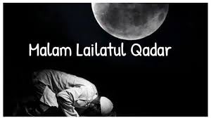 Keistimewaan malam lailatul qadar adalah malam yang penuh kemuliaan di mana seseorang mendapatkan keberkahan berupa pahala berlipat ganda. Bacaan Dzikir Dan Doa Malam Lailatul Qadar Dalam Tulisan Arab Dan Latin Lengkap Terjemahannya Surya Malang