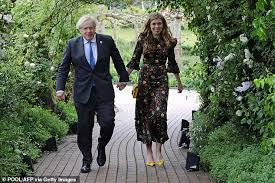 British prime minister boris johnson and his wife carrie are expecting a second baby. Carrie Johnson Wears Elegant Floral Gown As She Arrives At The G7 Reception World News Curatory