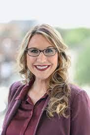 Samantha Semrau's Instagram, Twitter & Facebook