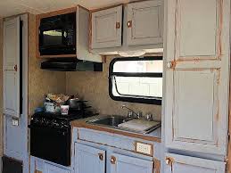 Attain the contemporary looking kitchen with the best paint for kitchen cabinets rather than remodeling it entirely. How To Paint Laminate Cabinets Without Sanding The Palette Muse
