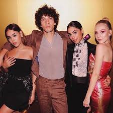 Las series favoritas de lu y valerio son. Danna Paola Series And Jorge Lopez Image 7862667 On Favim Com