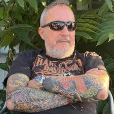 Ninguna!….. Soy 14 años mayor que mi mujer…..❤️❤️❤️