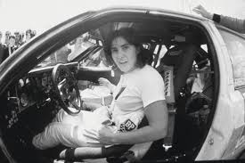 Michèle mouton was born and raised in the beautiful southern french town of grasse, and from an early age excelled in everything from skiing to ballet to academia. Michele Mouton Bald Sehen Wir Eine Frau In Der Formel 1