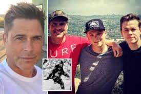 What was it like to see a movie at the Warwood Twin in 1977?