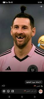 أربع لاعبين فقط استطاعوا تسجيل 50 هدف في موسم واحد من دون ركلات جزاء : 1-  ليونيل ميسي( 2015 ) 52 هدف 2- ليونيل ميسي( 2013 ) 55 هدف 3- ليونيل ميسي (  2016 ) 55 هدف 4- ليونيل ميسي ( 2012 ) 59 هدف الصورة فقط للفت الانتباه