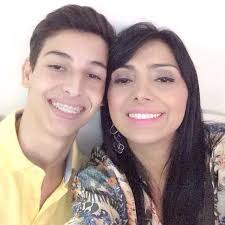 Find the latest tracks, albums, and images from eyshila & lucas santos. Eyshila E Matheus Mae E Filha Tatuagem Masculina Mae