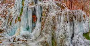 .de ochii necunoscătorilor, izvorul bigăr cascada bigăr este cunoscut și sub denumirea de izbucul bigăr. Cascada Bigar Iarna Waterfall Painting Winter Time