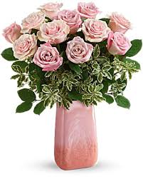 Bradenton flower shop delivers freshly arranged flowers that will never arrive in a cardboard box. Bradenton Florist Flower Delivery By Oneco Florist