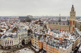 Das schweizerische konsulat in lille ist eine von 700 neben dem konsulat in lille unterhält die schweiz 12 weitere vertretungen in frankreich. Altstadt Von Lille Frankreich Franks Travelbox