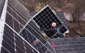 The 400 watt solar panel size and power output ratio make it a good option for solar installations with space constraints. Do Solar Panels Make Sense For Chicago Homes Chicago Magazine