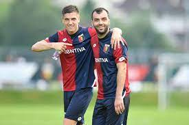 Adolfo gaich anotó en su primera vez como titular. Tuttosport Pandev O Lapadula In Campo Con Piatek Pianetagenoa1893