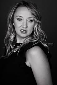 Had another reveal from one of the Mothers Day Experience packages this  week! I simply love doing these and seeing each Mom shine in thier own  light at the shoot before having