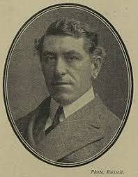 Ellis Griffith's Instagram, Twitter & Facebook