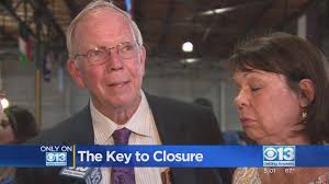 Stockton mayor gives parents of Kristin Smart key to the city