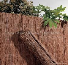 Onethatch bamboo fence, a product of top quality, was created for this purpose. Heather Fence Brushwood Fence Brushwood Screening Brushwood Fencing Brezo China Manufacturer Horticulture Gardening Products Home