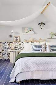 How to make an easy living room fort with just blankets and string! 32 Genius Toy Storage Ideas For Your Kid S Room Diy Kids Bedroom Organization