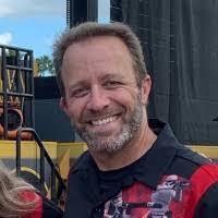 Mark Landreth's Instagram, Twitter & Facebook