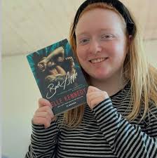 Author Q&A with Tracy Rees 🥰 How did you find out you wanted to be a  writer? I've always known. I've always loved stories and I read from a very  young age.