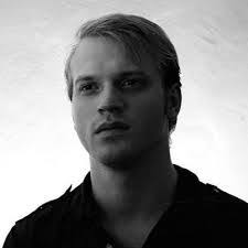 Aaron Audette's Instagram, Twitter & Facebook