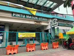 Distributor warung sembako merupakan distributor sembako resmi melayani jual beli grosir sembako murah online harga termurah dengan kualitas produk terjamin aman. Psbb Berlangsung Pusat Grosir Surabaya Ditutup Kumparan Com