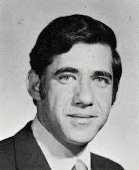 Sandy Moose's Instagram, Twitter & Facebook