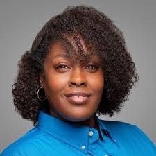 Amanda Hoelzel's Instagram, Twitter & Facebook