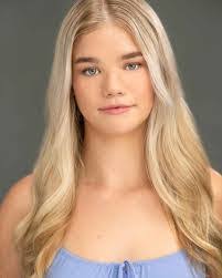 Michelle Feagans's Instagram, Twitter & Facebook