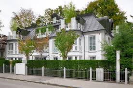 Exklusive Wohnanlage In Bester Adresse Prinz Ludwigshohe Grosshesseloher Strasse Munchen Solln Immobilien Munchen Immobilienmakler Immobilien