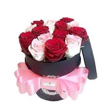 Send your get well soon message through beautiful flower arrangements made by flower patch. Red Pink Roses Box Flower Shop In Karachi Rosetta Flora