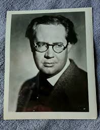 Thought I'd share some of my newest treasure 🙂 For the better part of last  year I've been purchasing original vintage press photos of my favourite  classical guitarists and composer's from various