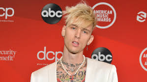 Machine gun kelly showed off a very different look on aug. Machine Gun Kelly Reveals He S In Therapy Talks Past Drug Use Entertainment Tonight